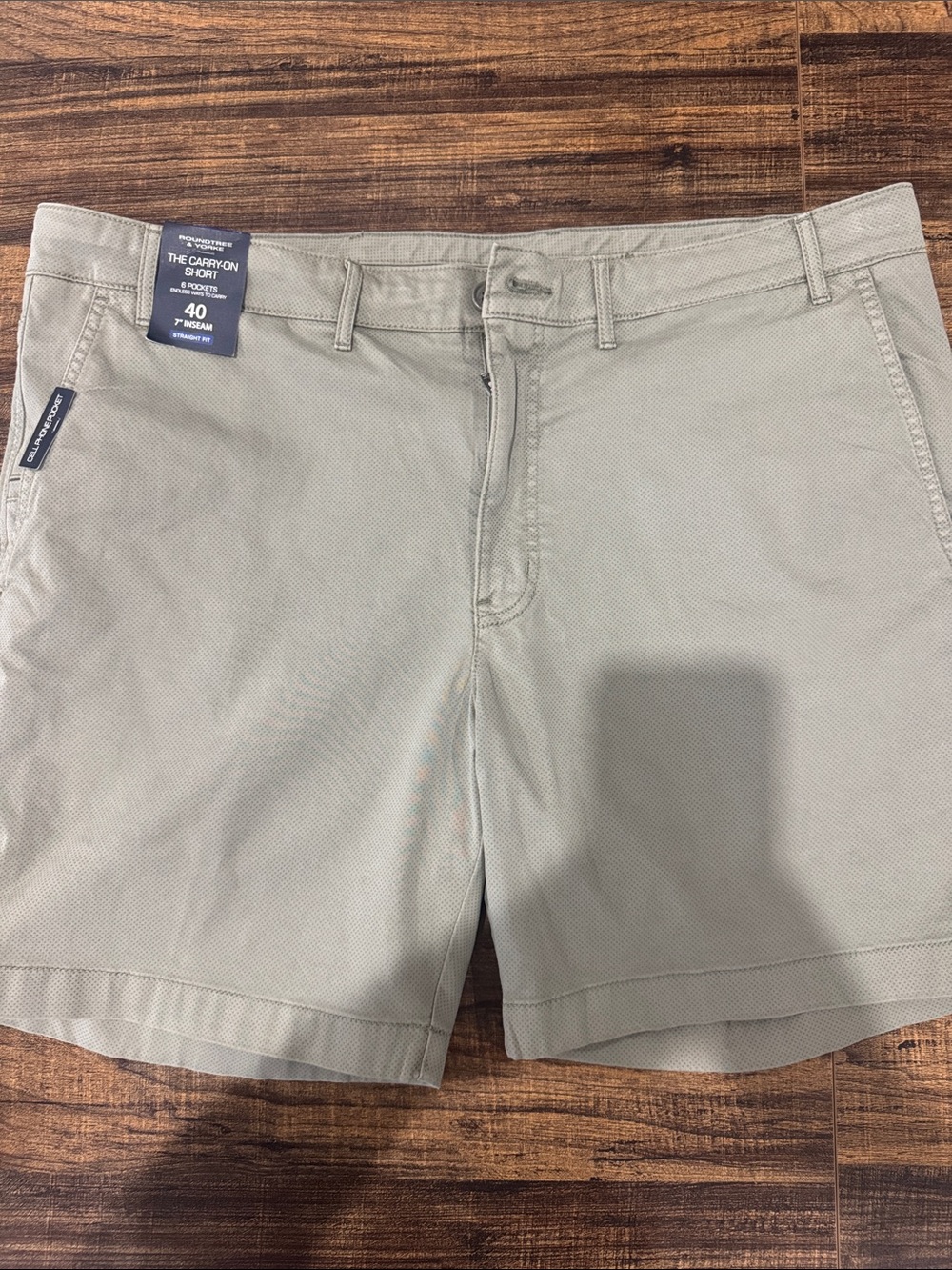 Roundtree & Yorke Men's Light Gray Flat Front Shorts